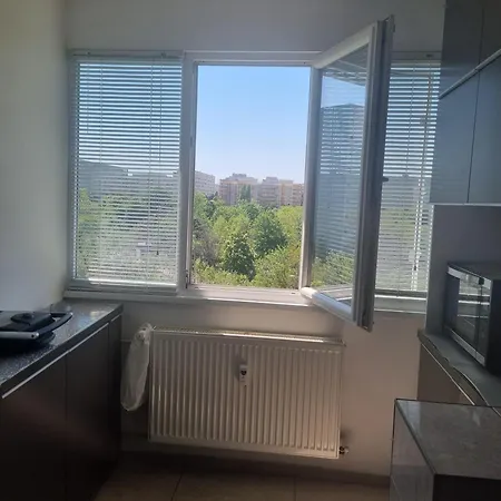 Ezzely Parklake Apartmán Bukurešť